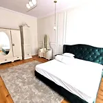 Apartament Premium 2 With Balcony, Horea Near Center