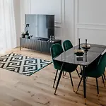 Lägenhet Premium 2 With Balcony, Horea Near Center *
