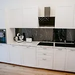 Premium 2 With Balcony, Horea Near Center