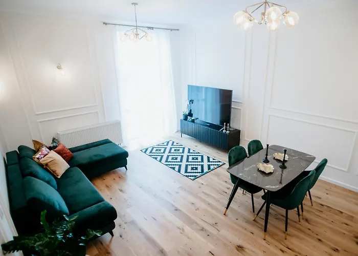 شقة Premium 2 With Balcony, Horea Near Center *